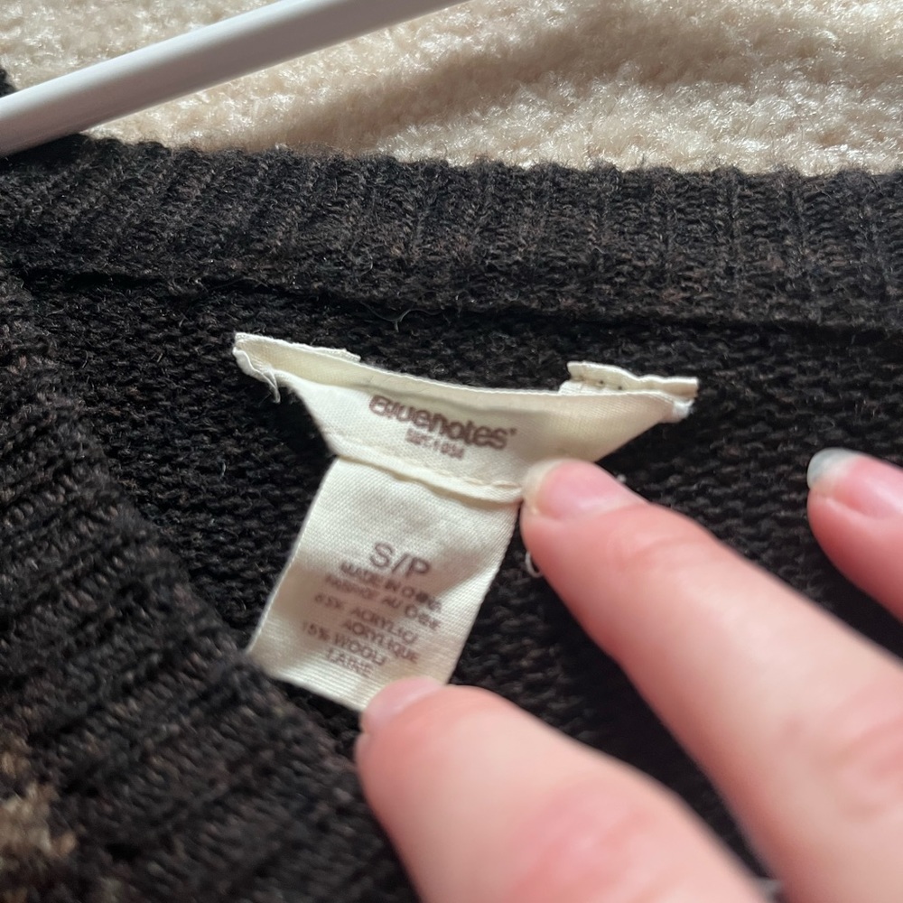 Brown Patterned Knit Sweater: - Picture 4 of 5